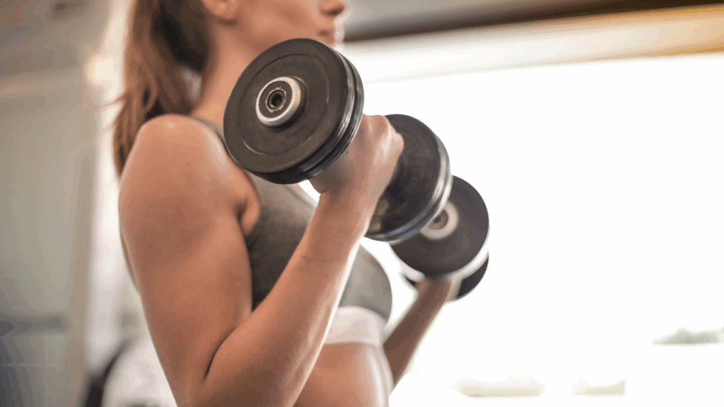 乳癌淋巴水腫最重要的運動：肌力訓練，可以減緩水腫、緊繃感。
